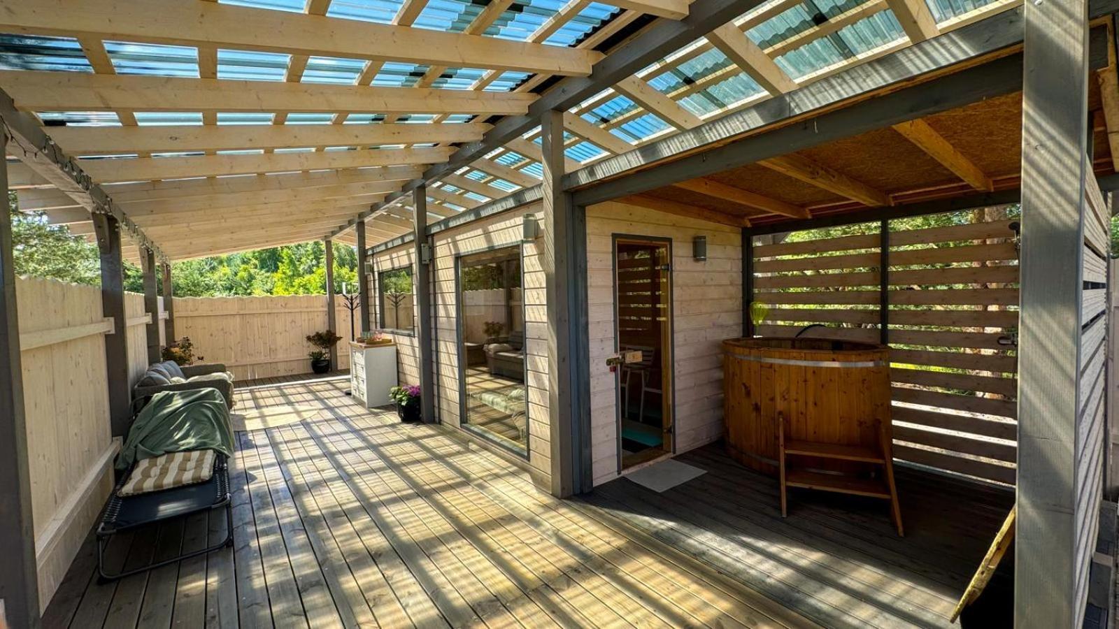 Surf Domki Habenda Z Sauna Ogrodowa Sarbsk Exterior photo